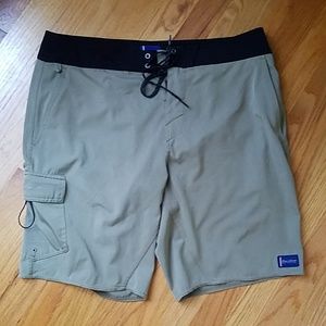 Gently used men 34 hybrid shorts Jack O'Neill